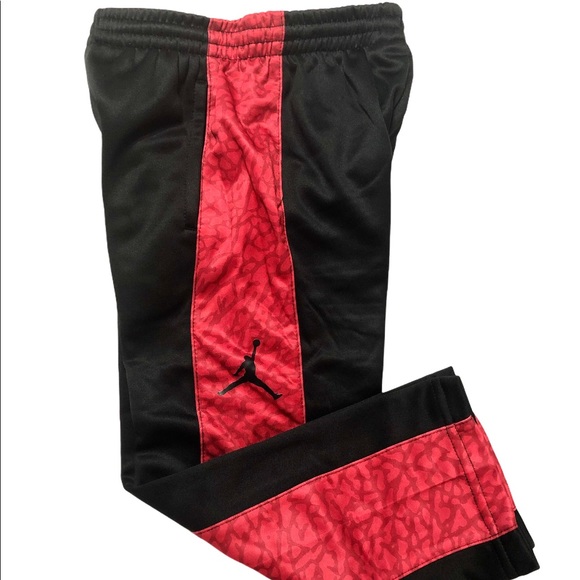 NWT Nike Air Jordan Boy Therma Fit Pants Size 4 - Picture 2 of 8